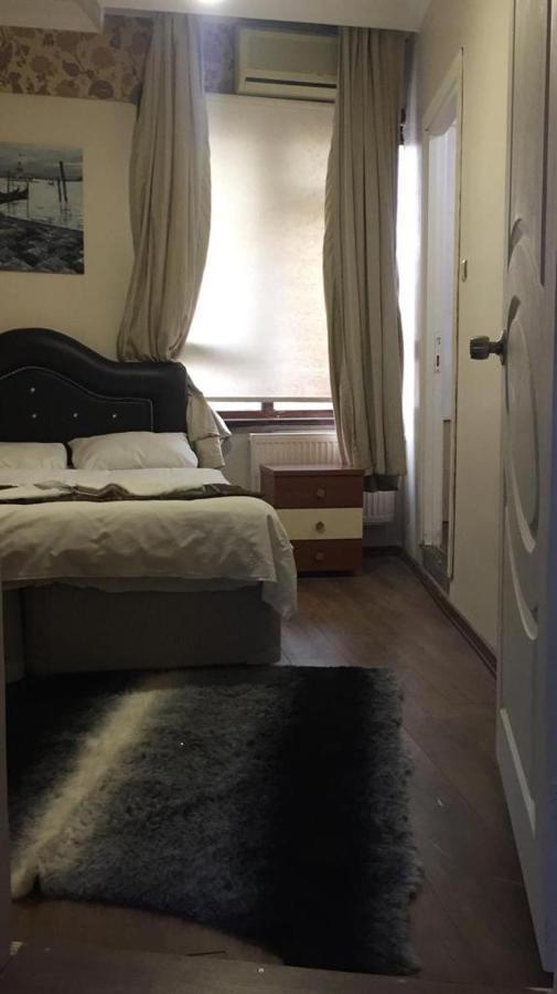 Divan Wooden Istanboel