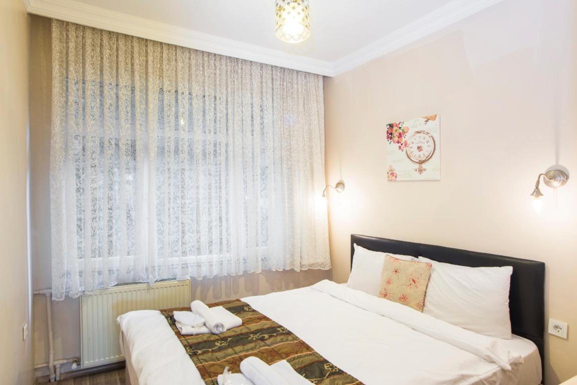 Divan Wooden * Istanboel